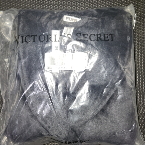 PINK Fluffy Robe size XL/XXL NWT - Picture 4 of 8